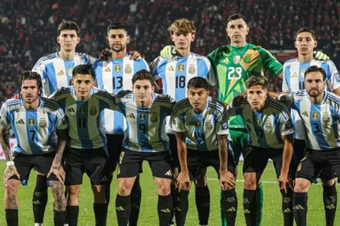 في حضور ميسي "البديل" وماستانتونو "الأصغر".. الأرجنتين تهزم تشيلي في تصفيات كأس العالم